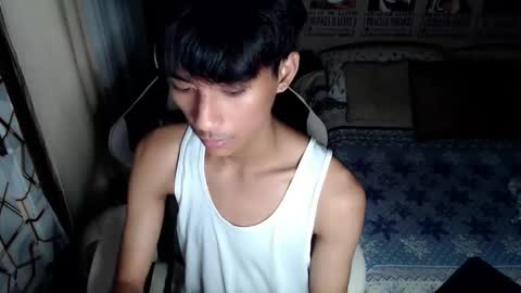 fineboii_rey18 online show from April 20, 9:29 am