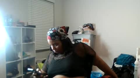 fineshiilani online show from June 24, 3:41 am
