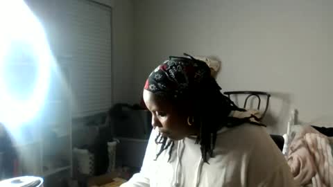 fineshiilani online show from June 29, 1:53 am