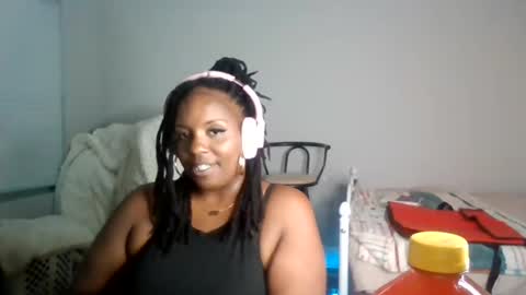 fineshiilani online show from July 11, 11:44 pm