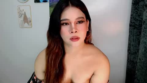 Jasmine online show from August 11, 12:34 am