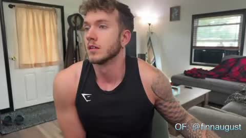 Finn August online show from August 11, 4:42 pm