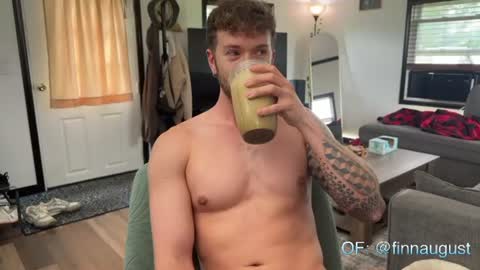 Finn August online show from August 17, 4:12 pm