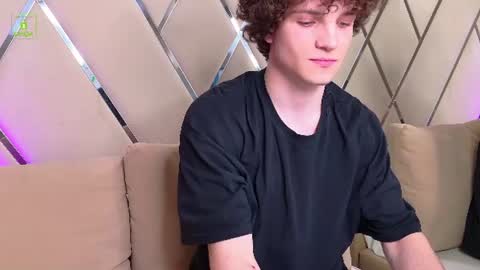 FINN RED online show from September 9, 10:00 pm