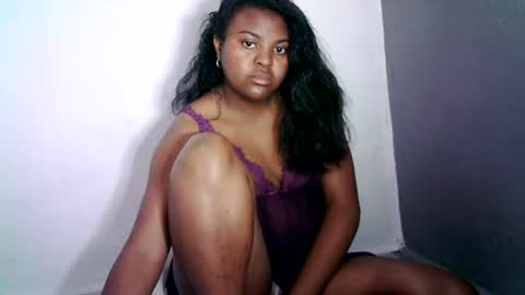 fiona_00 online show from August 3, 2:18 am