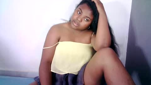 fiona_00 online show from August 14, 12:53 pm