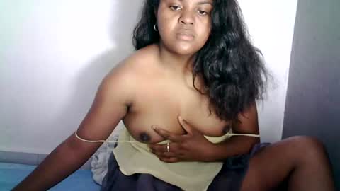 fiona_00 online show from August 14, 4:43 pm