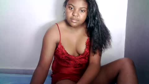 fiona_00 online show from August 16, 12:36 am