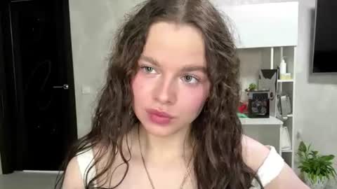 Lora online show from August 8, 5:46 pm