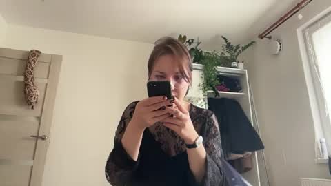Lora online show from September 8, 2:24 pm