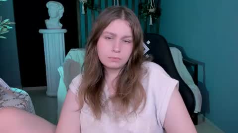 fiora online show from July 27, 12:43 pm