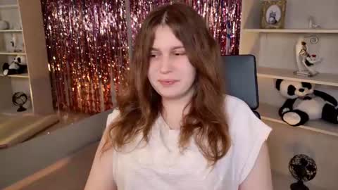 fiora online show from August 8, 8:58 am
