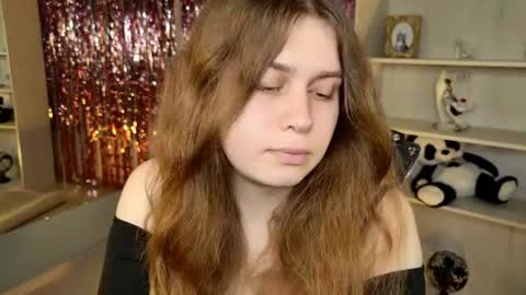 fiora online show from August 9, 5:52 am
