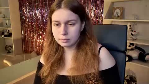 fiora online show from August 11, 6:37 am