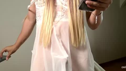 fiorella_sweetsucker online show from July 12, 1:45 am