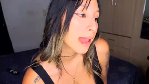 F I O R E L L A  online show from July 23, 5:26 pm