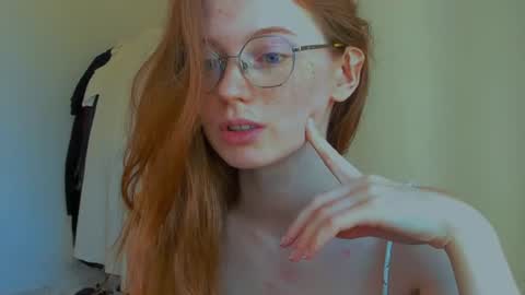 fire_luna online show from July 19, 6:26 am