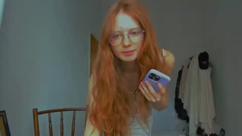 fire_luna online show from July 28, 9:26 am