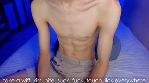 Mark online show from August 14, 3:59 pm