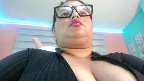 fire_passion__ online show from July 30, 10:00 am