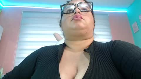 fire_passion__ online show from July 30, 11:06 am