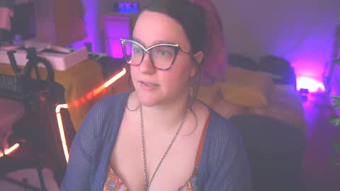 Lio Roxy online show from April 4, 1:31 am
