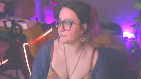 Lio Roxy online show from April 4, 2:37 am