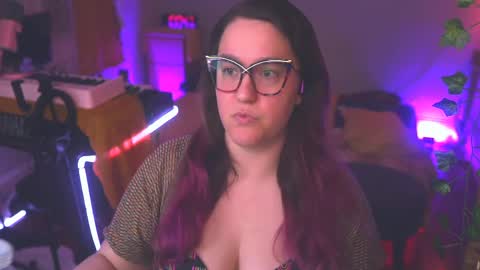 Lio Roxy online show from April 5, 1:57 am