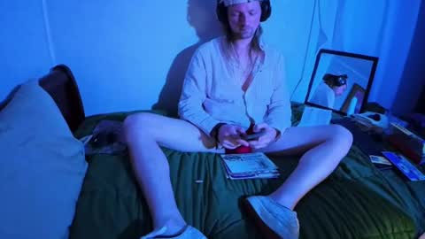 Bobby Curt online show from June 25, 5:43 am