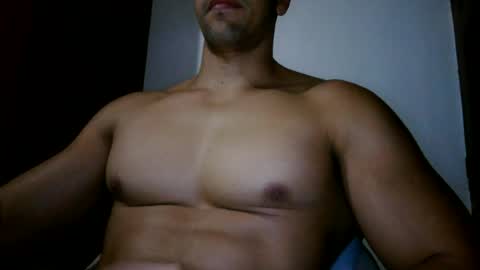 fitchestabs_69 online show from July 26, 3:22 am