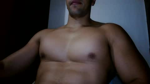 fitchestabs_69 online show from July 27, 8:25 pm