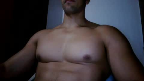 fitchestabs_69 online show from July 28, 1:44 am