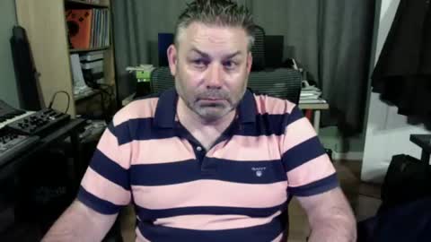 fittiesonly online show from August 10, 8:32 pm