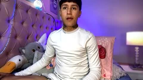 fj_araujo online show from July 3, 1:51 am