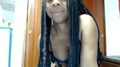 flacahot33 online show from June 1, 4:48 am