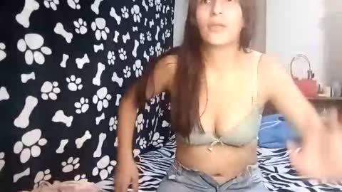flakita_more online show from March 28, 1:23 am