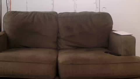 Flannel Dong online show from June 13, 8:33 am
