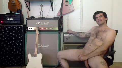 Flannel Dong online show from June 28, 8:17 am