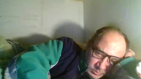 flashdreaming online show from April 3, 9:18 pm