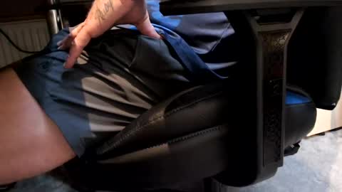 flattooot69 online show from July 26, 12:43 pm