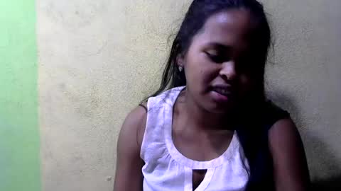 Claire online show from June 15, 8:23 am