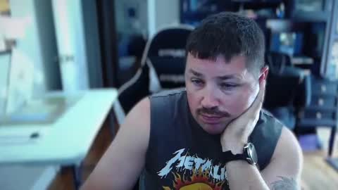FL guy online show from April 29, 4:42 pm