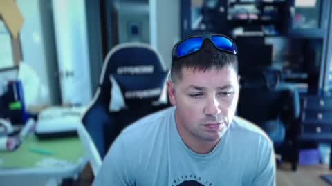 FL guy online show from July 24, 8:01 pm