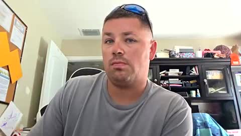 FL guy online show from August 17, 8:58 pm
