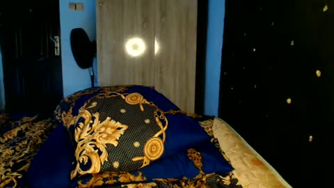 flirtybabi online show from August 14, 9:29 pm