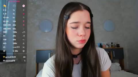 flirtykitty_ online show from August 5, 5:49 am