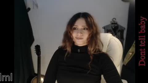 flor3citarockera online show from August 8, 12:43 am