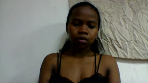flora48230522373 online show from August 14, 2:04 am