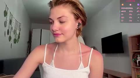 Flora online show from August 7, 9:42 am