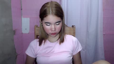 florloversweet1 online show from August 12, 12:13 am